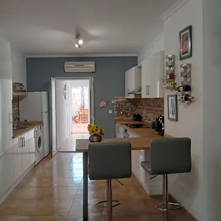 Casa Elena Daire